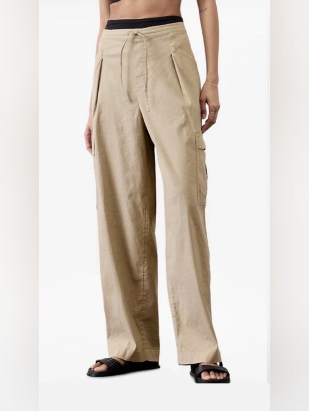 Athleta Paradise  Straight Leg Cargo Pant Beige Drawstring Womens NWT Elastic